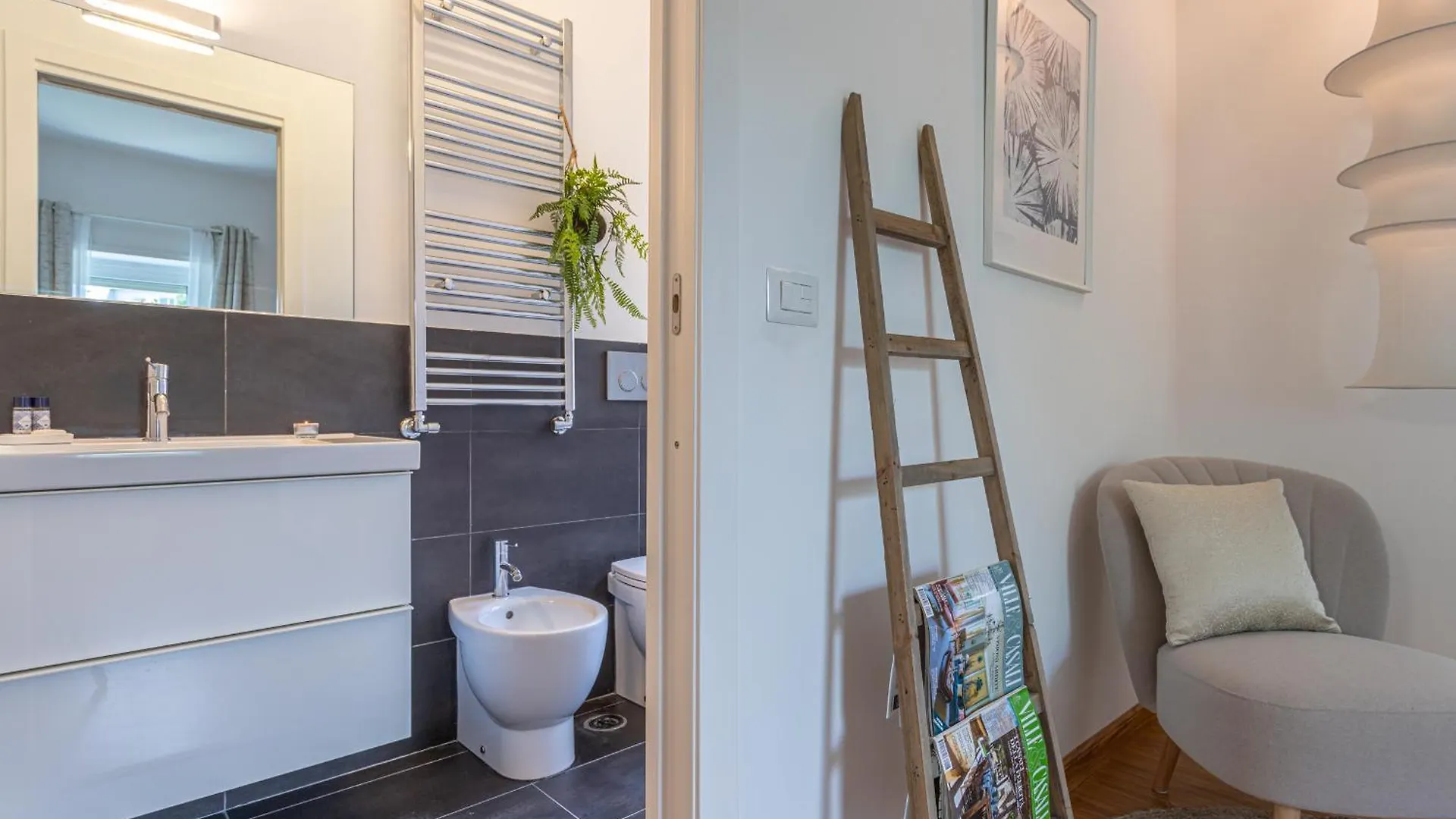 Minerva - Elegant New Classic Close To Vatican Rome Apartment