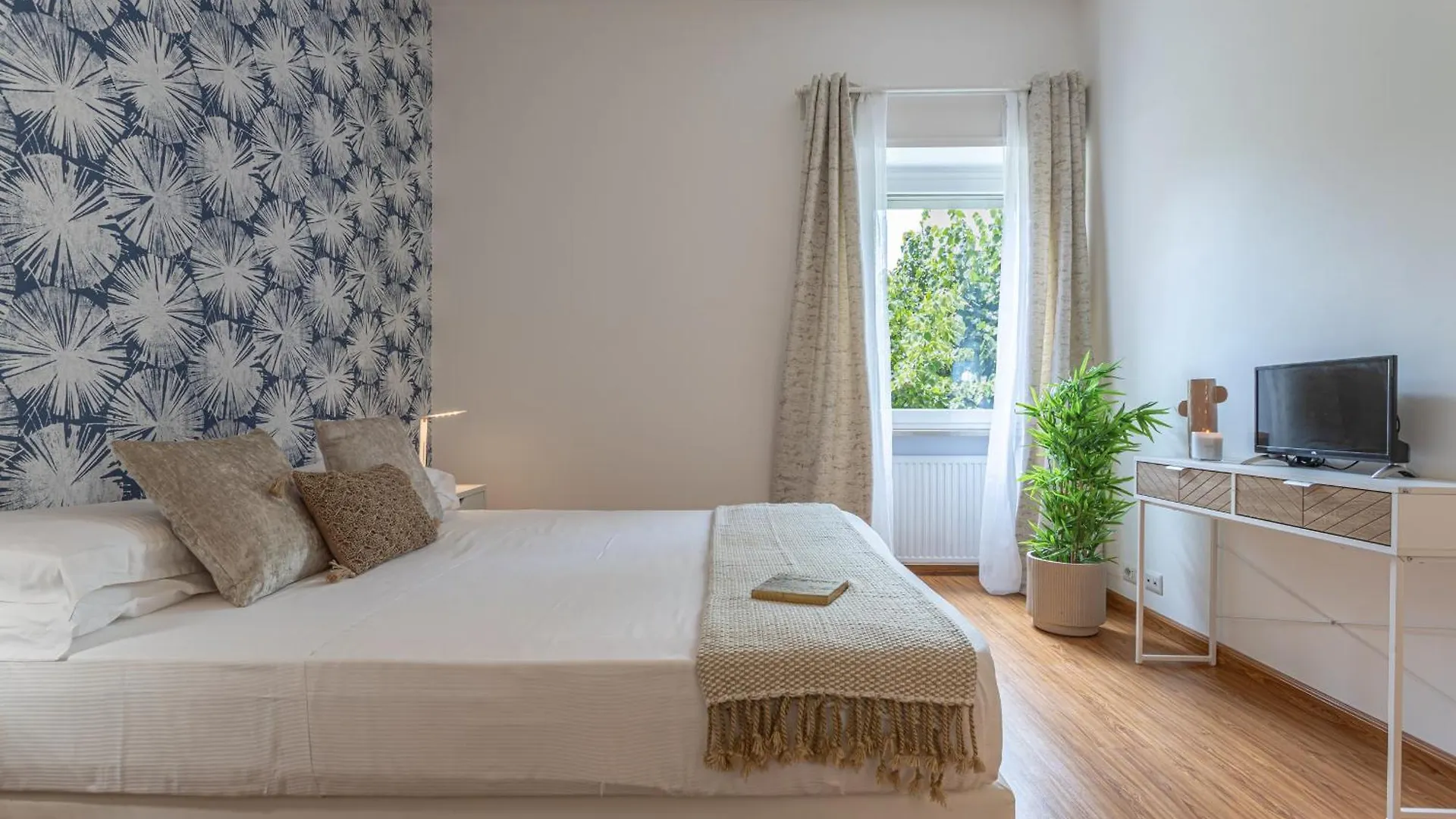 Minerva - Elegant New Classic Close To Vatican Rome Italy