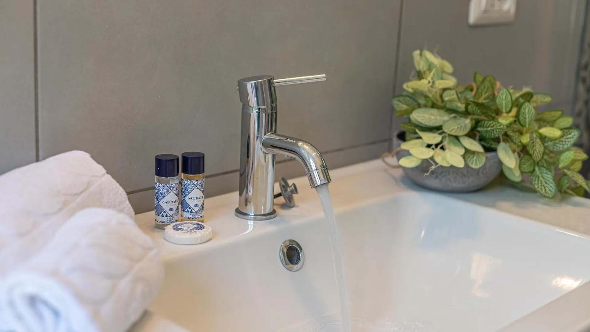 Minerva - Elegant New Classic Close To Vatican Rome Italy